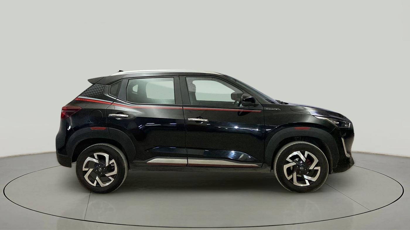 2022 Nissan MAGNITE XV RED EDITION, Petrol, Manual, 15,648 km, Right Side View