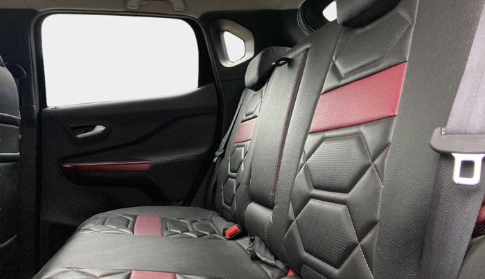 2022 Nissan MAGNITE XV RED EDITION, Petrol, Manual, 15,648 km, Right Side Rear Door Cabin