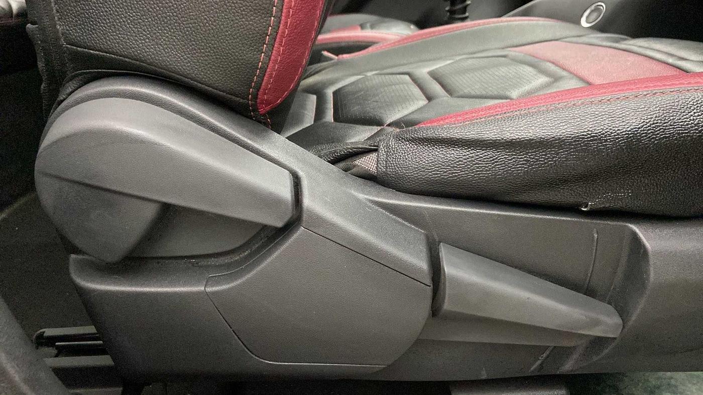 2022 Nissan MAGNITE XV RED EDITION, Petrol, Manual, 15,648 km, Driver Side Adjustment Panel
