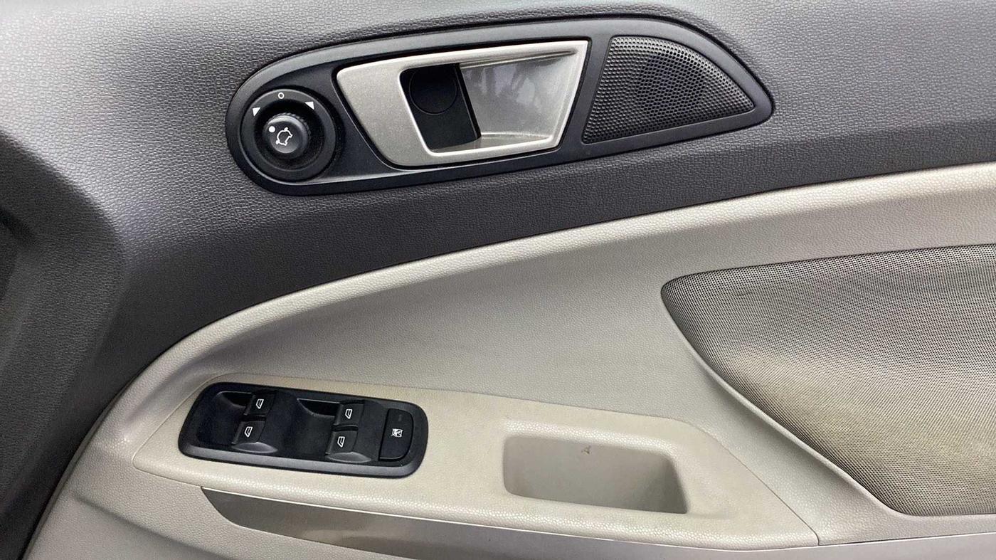 2015 Ford Ecosport TITANIUM 1.5L PETROL AT, Petrol, Automatic, 80,936 km, Driver Side Door Panels Control