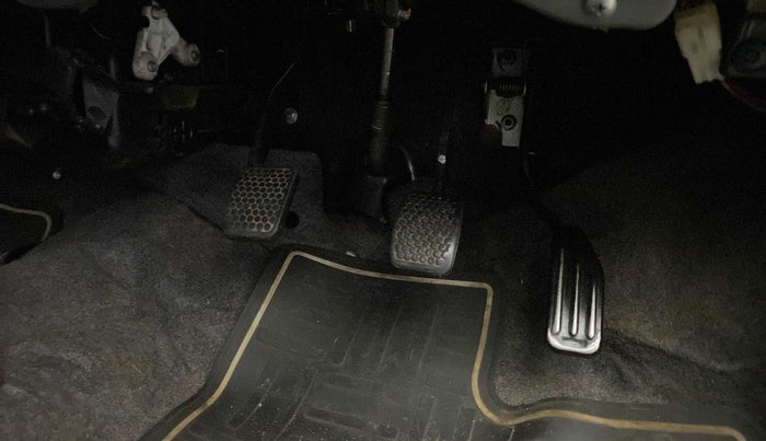 2013 Maruti Alto K10 VXI, Petrol, Manual, 34,641 km, Pedals