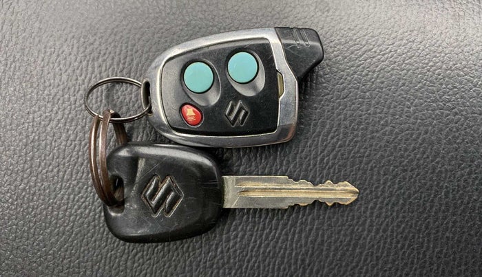 2013 Maruti Alto K10 VXI, Petrol, Manual, 34,641 km, Key Close Up