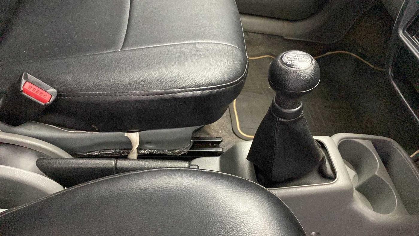 2013 Maruti Alto K10 VXI, Petrol, Manual, 34,641 km, Gear Lever