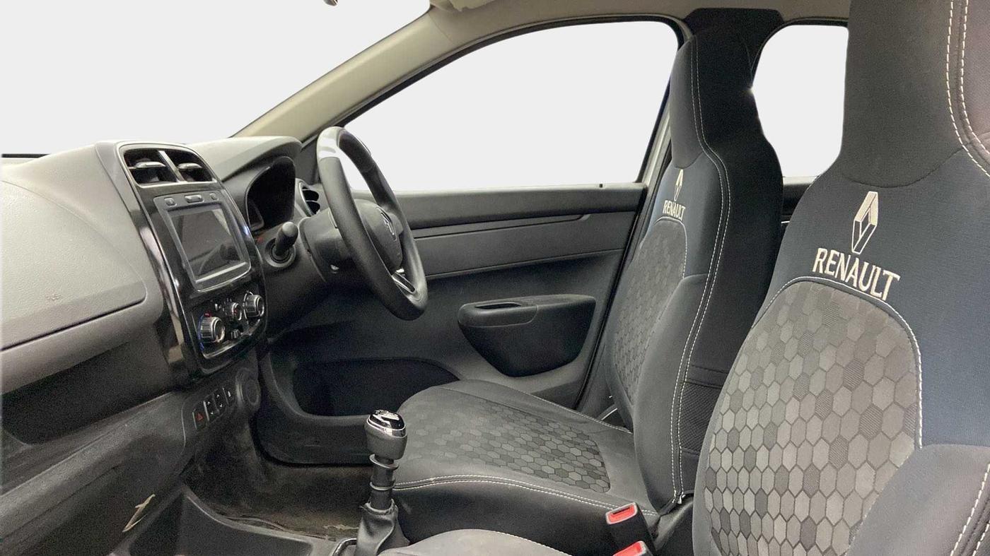 2019 Renault Kwid RXT 1.0 (O), Petrol, Manual, 35,099 km, Right Side Front Door Cabin
