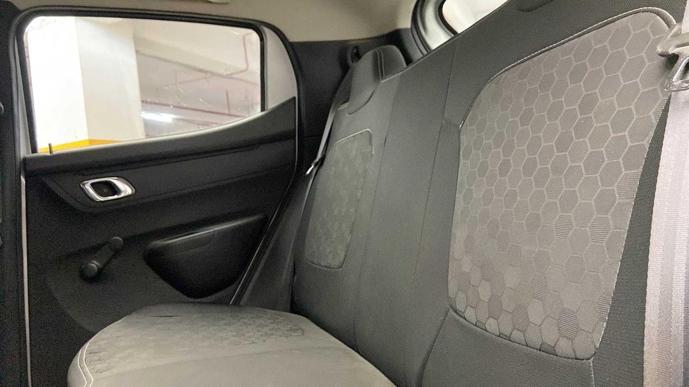 2019 Renault Kwid RXT 1.0 (O), Petrol, Manual, 35,099 km, Right Side Rear Door Cabin