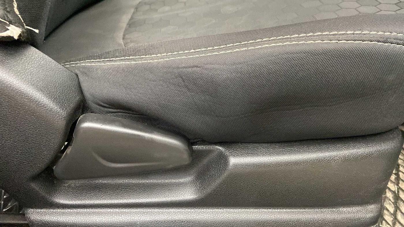 2019 Renault Kwid RXT 1.0 (O), Petrol, Manual, 35,099 km, Driver Side Adjustment Panel