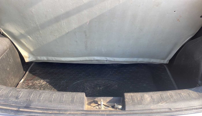 2013 Maruti Swift VDI, Diesel, Manual, 95,534 km, Boot Inside