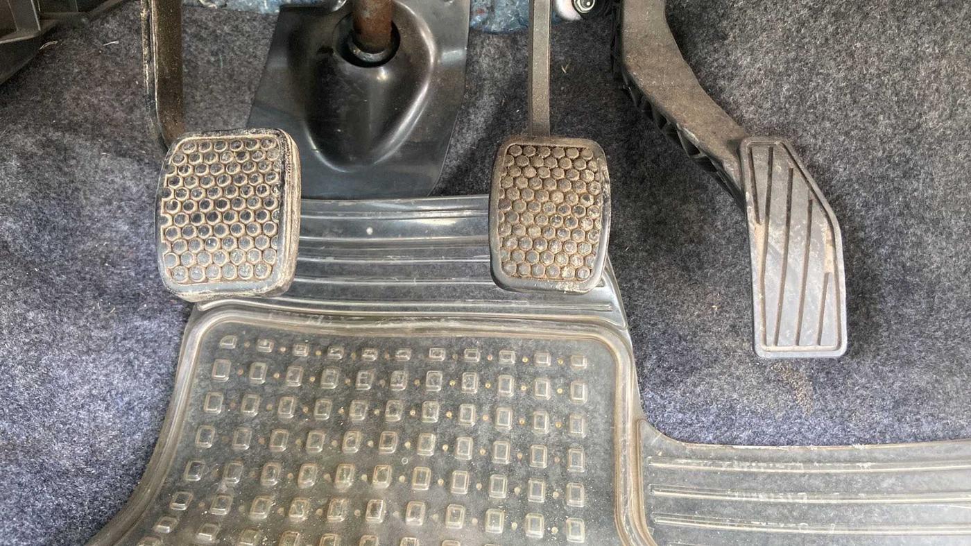 2018 Maruti Alto 800 Tour H1, Petrol, Manual, 13,577 km, Pedals