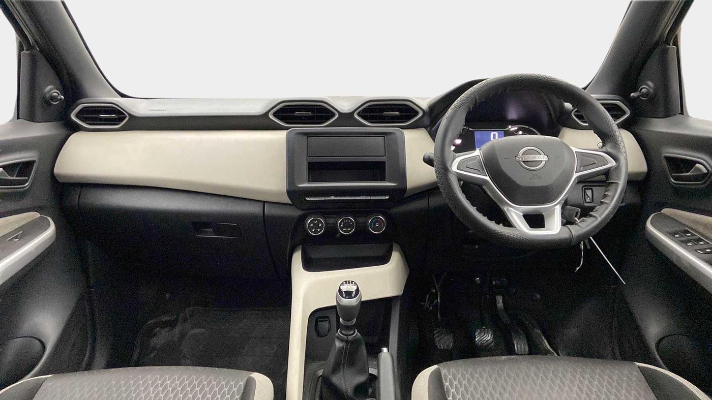 2023 Nissan MAGNITE XE, Petrol, Manual, 6,100 km, Dashboard