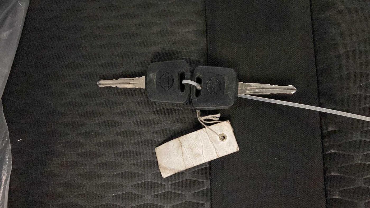 2023 Nissan MAGNITE XE, Petrol, Manual, 6,100 km, Key Close Up