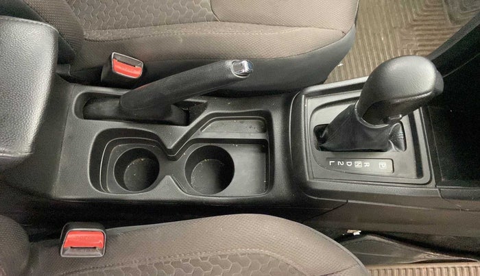 2022 Toyota URBAN CRUISER PREMIUM GRADE AT, Petrol, Automatic, 32,385 km, Gear Lever