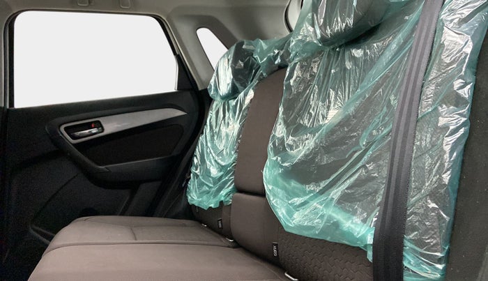 2022 Toyota URBAN CRUISER PREMIUM GRADE AT, Petrol, Automatic, 32,385 km, Right Side Rear Door Cabin