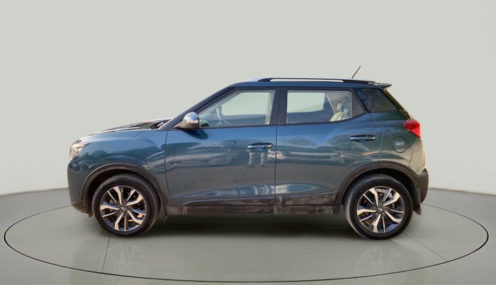 2019 Mahindra XUV300 W8 (O) 1.2 PETROL, Petrol, Manual, 64,132 km, Left Side