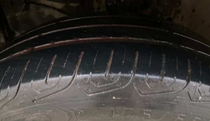 2017 Honda Jazz 1.2L I-VTEC V AT, Petrol, Automatic, 81,946 km, Left Front Tyre Tread