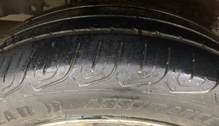 2017 Honda Jazz 1.2L I-VTEC V AT, Petrol, Automatic, 81,946 km, Right Rear Tyre Tread
