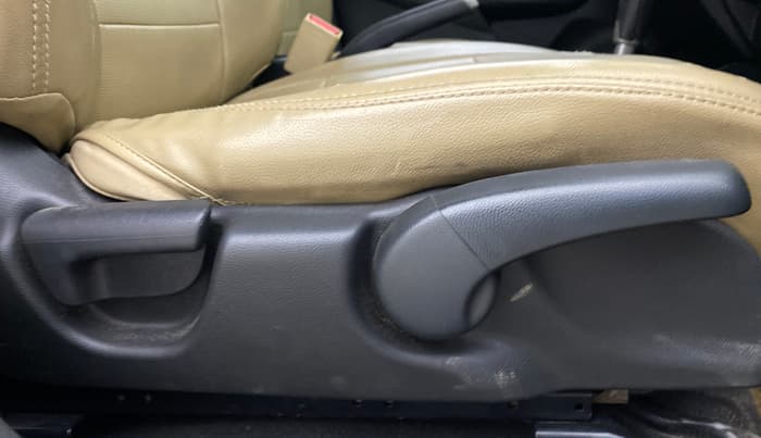 2017 Honda Jazz 1.2L I-VTEC V AT, Petrol, Automatic, 81,946 km, Driver Side Adjustment Panel