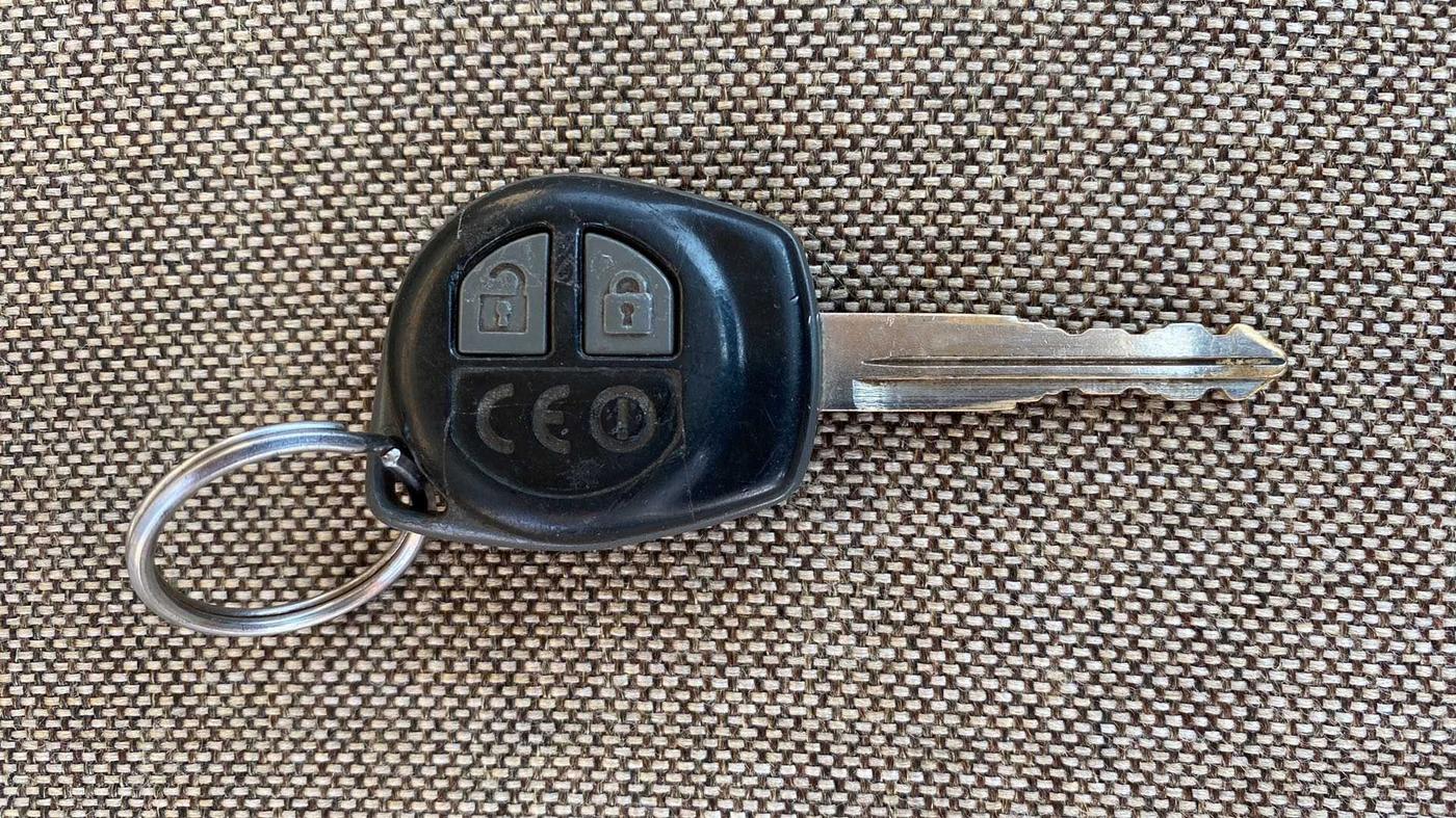 2016 Maruti Ciaz VDI+ SHVS, CNG, Manual, 1,04,360 km, Key Close Up