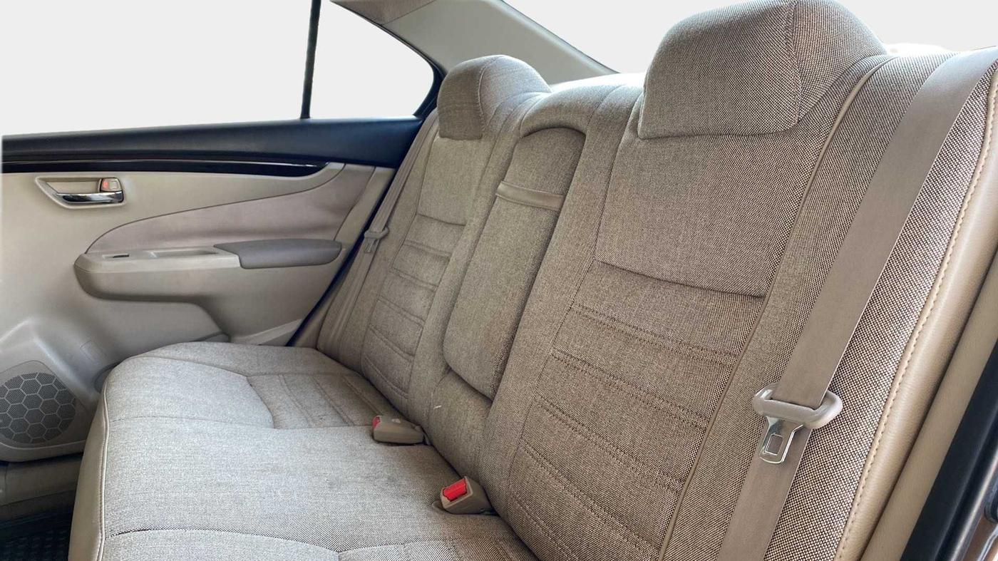 2016 Maruti Ciaz VDI+ SHVS, CNG, Manual, 1,04,360 km, Right Side Rear Door Cabin