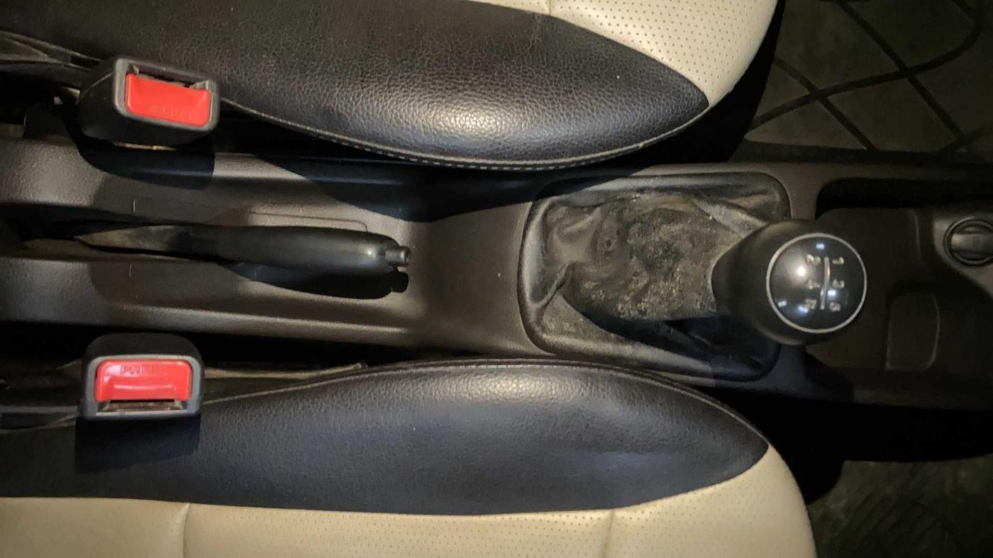 2014 Hyundai Eon ERA +, Petrol, Manual, 34,303 km, Gear Lever