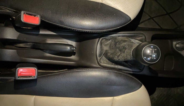 2014 Hyundai Eon ERA +, Petrol, Manual, 34,303 km, Gear Lever