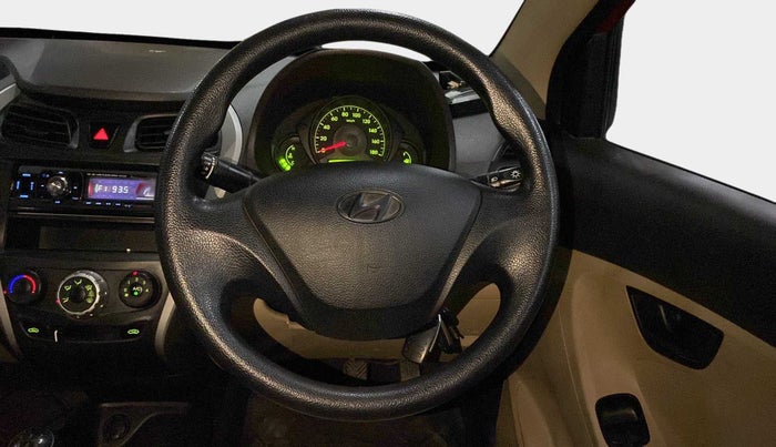 2014 Hyundai Eon ERA +, Petrol, Manual, 34,303 km, Steering Wheel Close Up