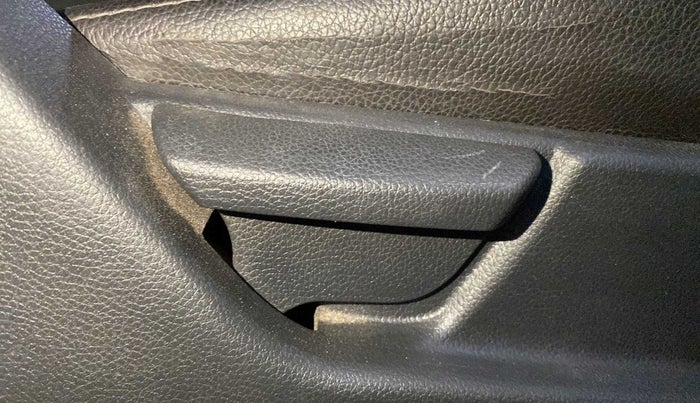 2014 Hyundai Eon ERA +, Petrol, Manual, 34,303 km, Driver Side Adjustment Panel