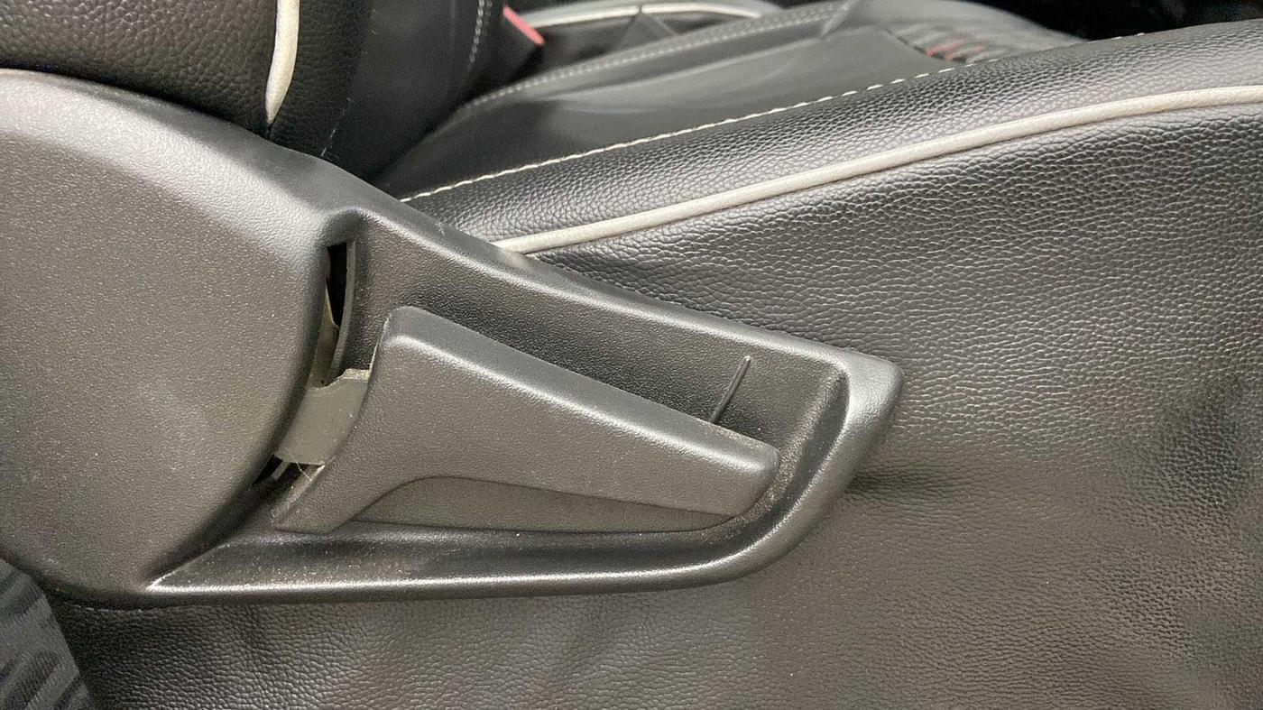 2022 Maruti S PRESSO VXI+, Petrol, Manual, 12,709 km, Driver Side Adjustment Panel