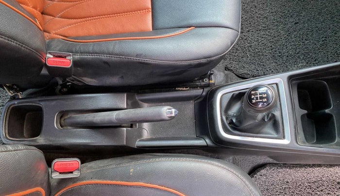 2019 Maruti Swift VXI, Petrol, Manual, 22,748 km, Gear Lever