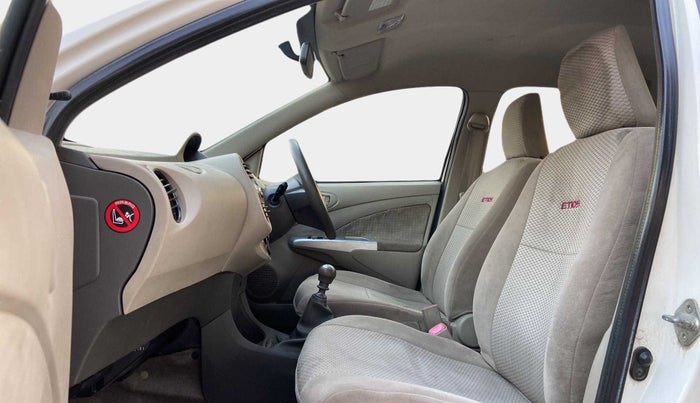 2014 Toyota Etios GD, Diesel, Manual, 87,046 km, Right Side Front Door Cabin