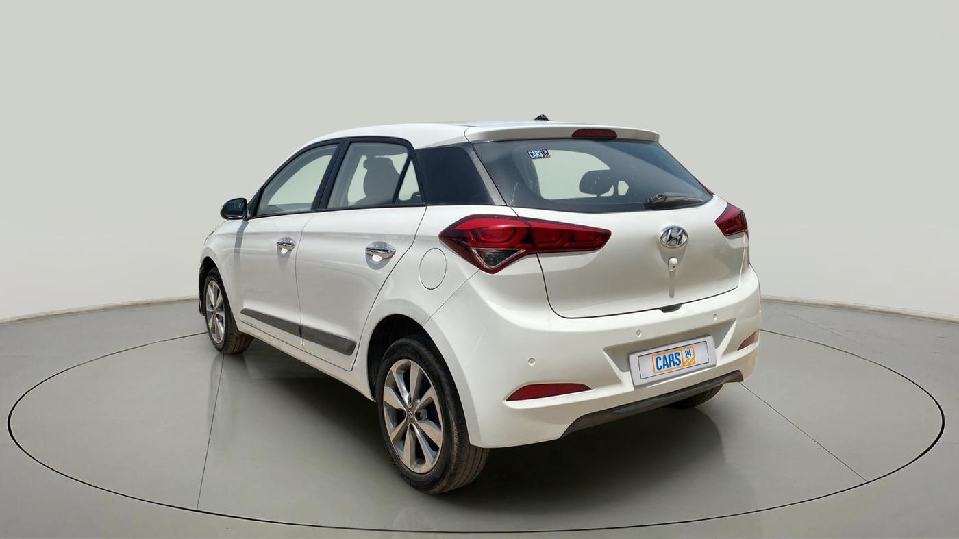 2015 Hyundai Elite i20 ASTA 1.4 CRDI, Diesel, Manual, 1,18,587 km, Left Back Diagonal