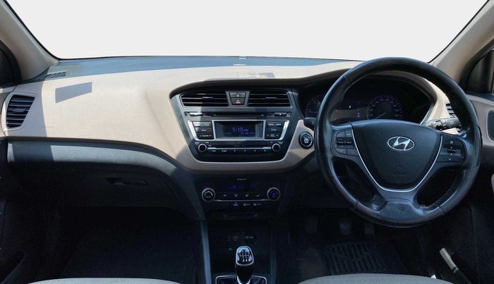 2015 Hyundai Elite i20 ASTA 1.4 CRDI, Diesel, Manual, 1,18,587 km, Dashboard