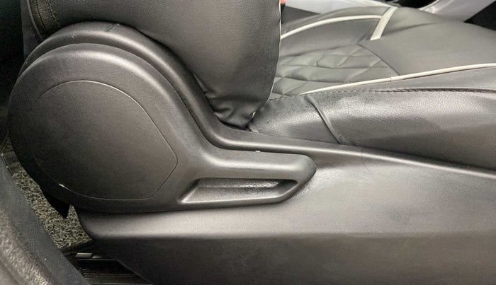 2023 Tata NEXON XM SUNROOF PETROL, Petrol, Manual, 14,151 km, Driver Side Adjustment Panel