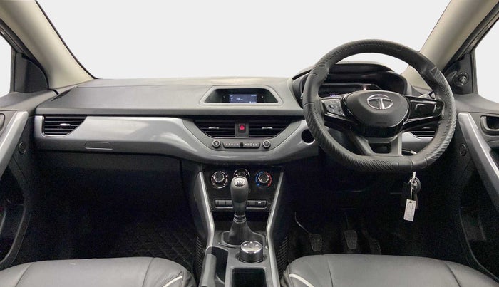 2023 Tata NEXON XM SUNROOF PETROL, Petrol, Manual, 14,151 km, Dashboard