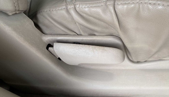 2014 Maruti Ertiga VXI, Petrol, Manual, 66,820 km, Driver Side Adjustment Panel
