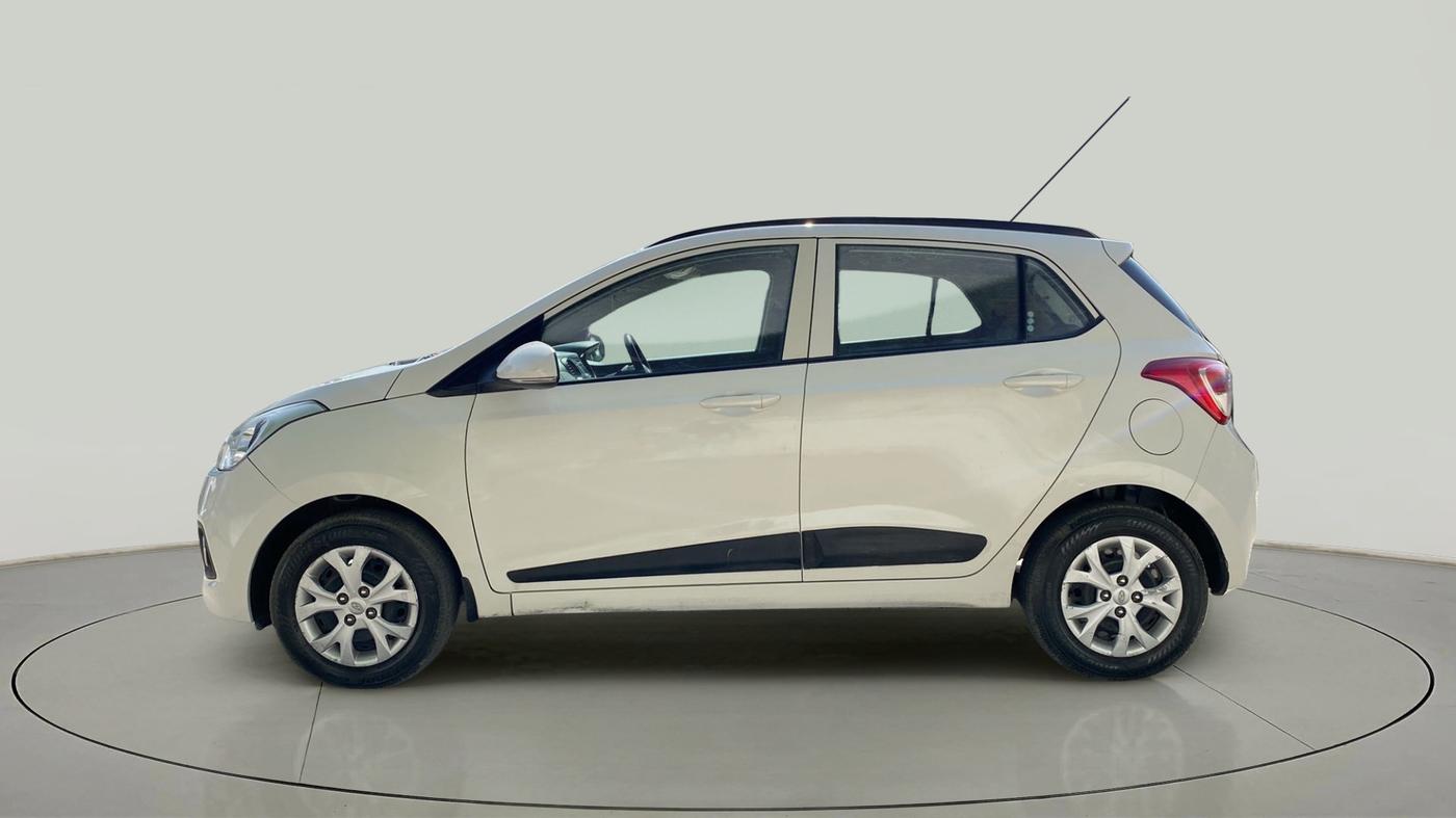 2015 Hyundai Grand i10 SPORTZ 1.2 KAPPA VTVT, Petrol, Manual, 82,089 km, Left Side