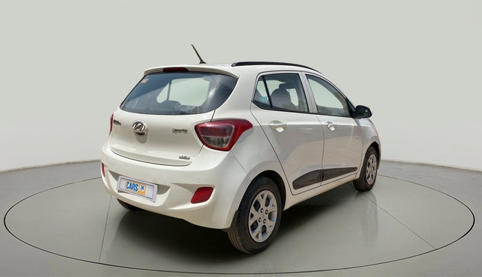 2015 Hyundai Grand i10 SPORTZ 1.2 KAPPA VTVT, Petrol, Manual, 82,089 km, Right Back Diagonal