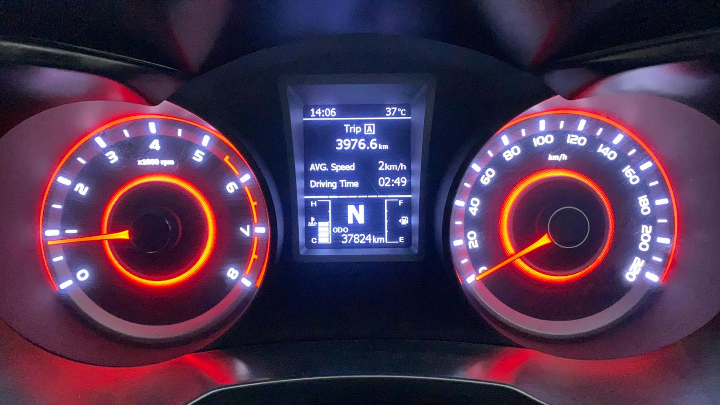 2021 Mahindra XUV300 W8 1.2 PETROL, Petrol, Manual, 37,824 km, Odometer Image