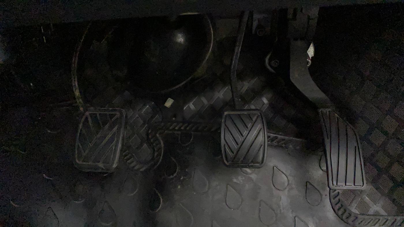 2014 Maruti Ritz VXI, Petrol, Manual, 64,030 km, Pedals