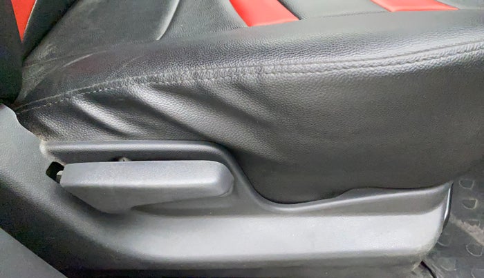 2014 Maruti Ritz VXI, Petrol, Manual, 64,030 km, Driver Side Adjustment Panel