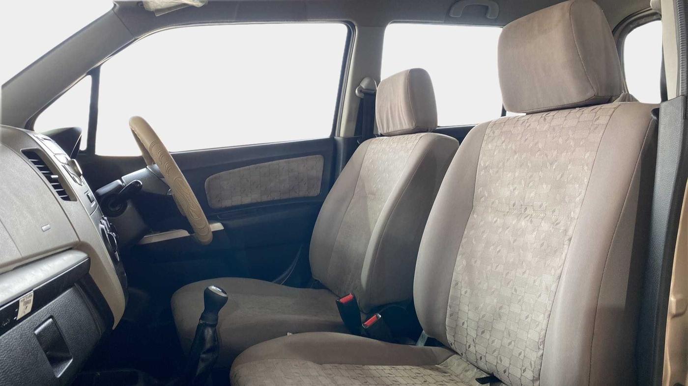 2013 Maruti Wagon R 1.0 VXI, Petrol, Manual, 36,180 km, Right Side Front Door Cabin