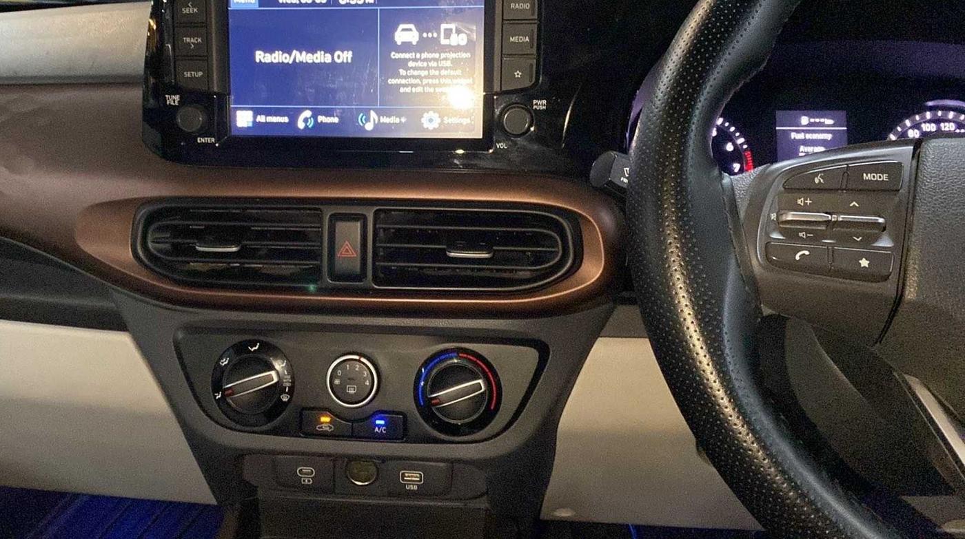 2023 Hyundai AURA SX 1.2, Petrol, Manual, 8,329 km, Air Conditioner