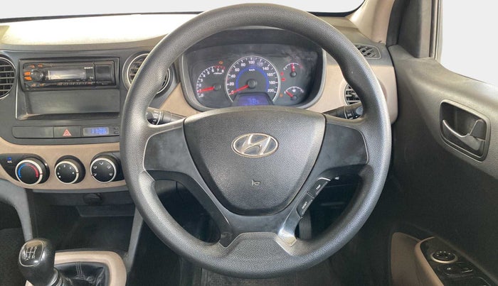 2015 Hyundai Grand i10 MAGNA 1.2 KAPPA VTVT, CNG, Manual, 1,10,295 km, Steering Wheel Close Up