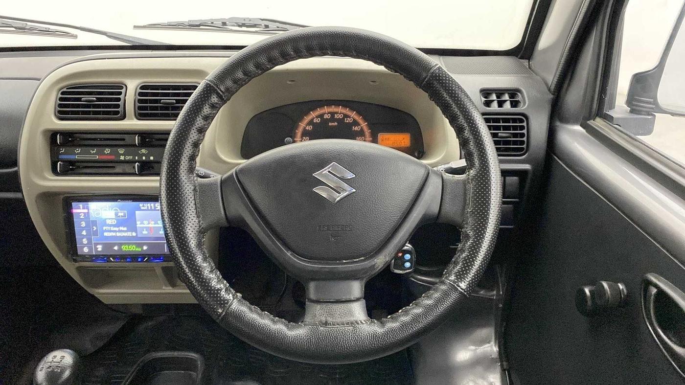 2022 Maruti Eeco 7 STR STD(O), Petrol, Manual, 8,505 km, Steering Wheel Close Up
