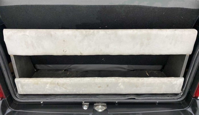 2022 Maruti Eeco 7 STR STD(O), Petrol, Manual, 8,505 km, Boot Inside