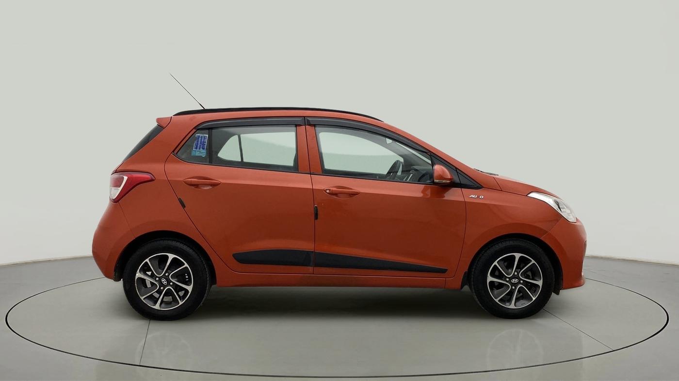 2018 Hyundai Grand i10 SPORTZ AT 1.2 KAPPA VTVT, Petrol, Automatic, 50,840 km, Right Side View