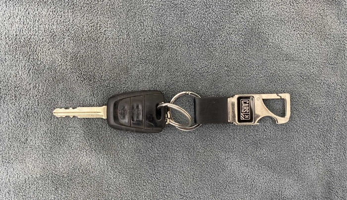 2018 Hyundai Grand i10 SPORTZ AT 1.2 KAPPA VTVT, Petrol, Automatic, 50,840 km, Key Close Up