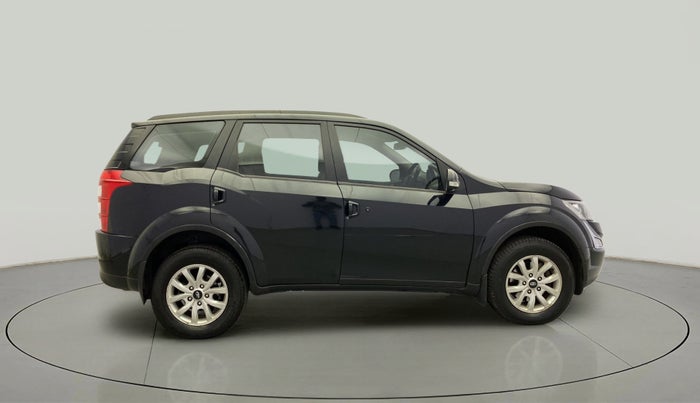 2015 Mahindra XUV500 W8, Diesel, Manual, 69,684 km, Right Side View