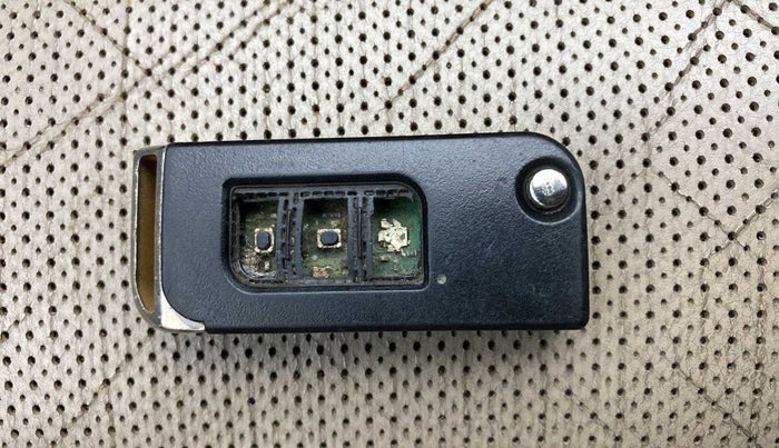 2015 Mahindra XUV500 W8, Diesel, Manual, 69,684 km, Key Close Up