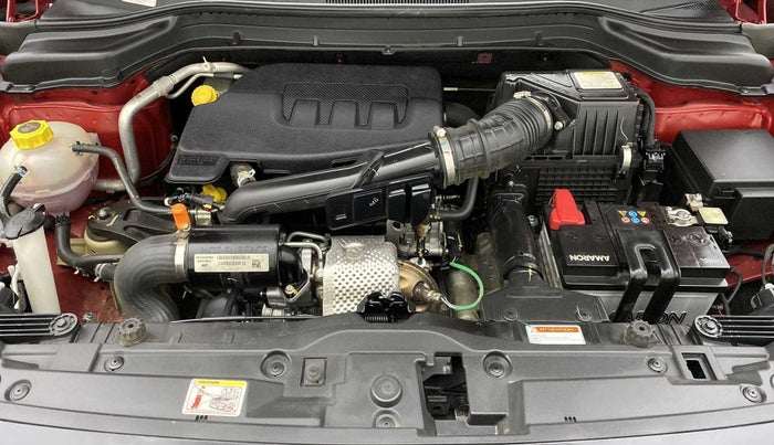 2022 Mahindra XUV300 W8 (O) 1.2 PETROL AMT, Petrol, Automatic, 11,926 km, Open Bonet