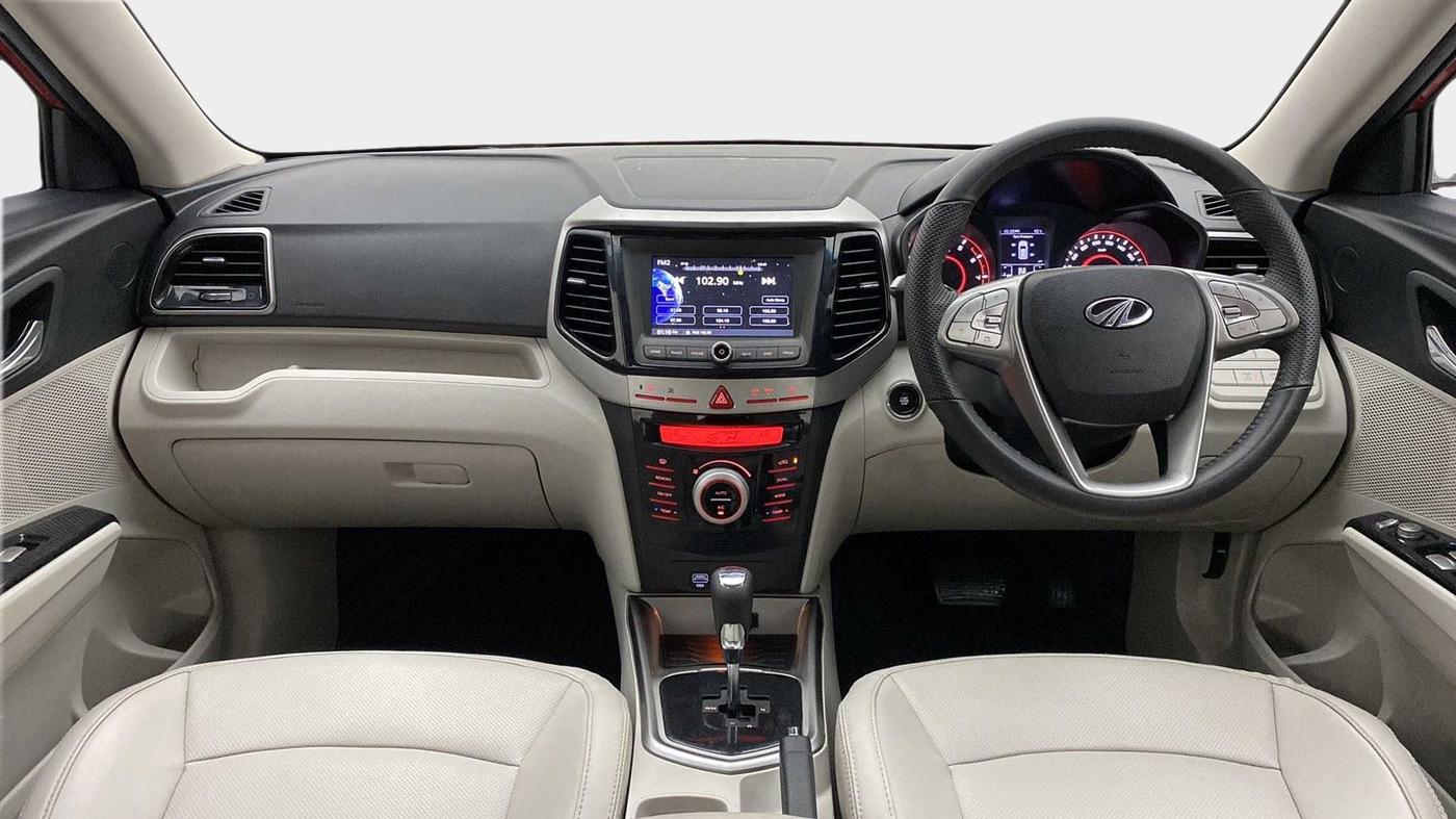2022 Mahindra XUV300 W8 (O) 1.2 PETROL AMT, Petrol, Automatic, 11,926 km, Dashboard